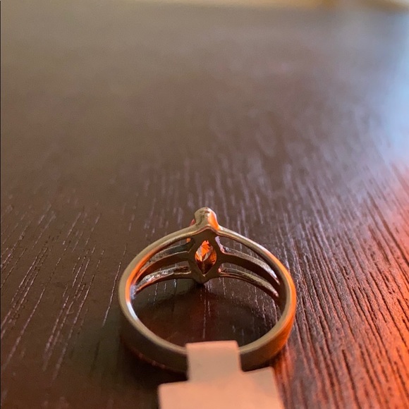 Split Lilac and Clear Gem Stone 925 Silver Dainty Thin Ring - Picture 5 of 9